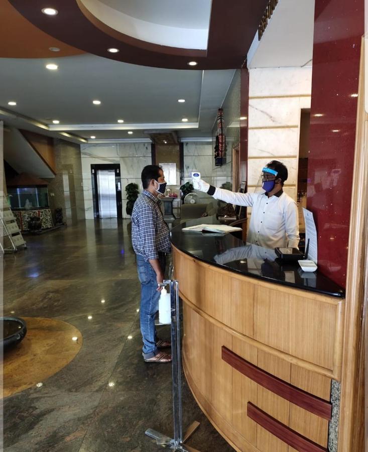 Hotel Sharada International Udupi Esterno foto