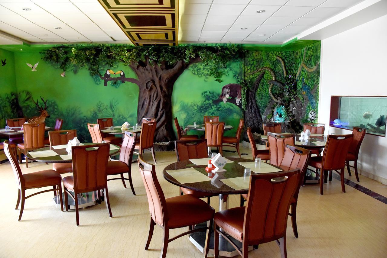Hotel Sharada International Udupi Esterno foto