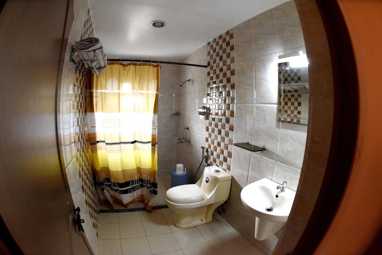Hotel Sharada International Udupi Esterno foto