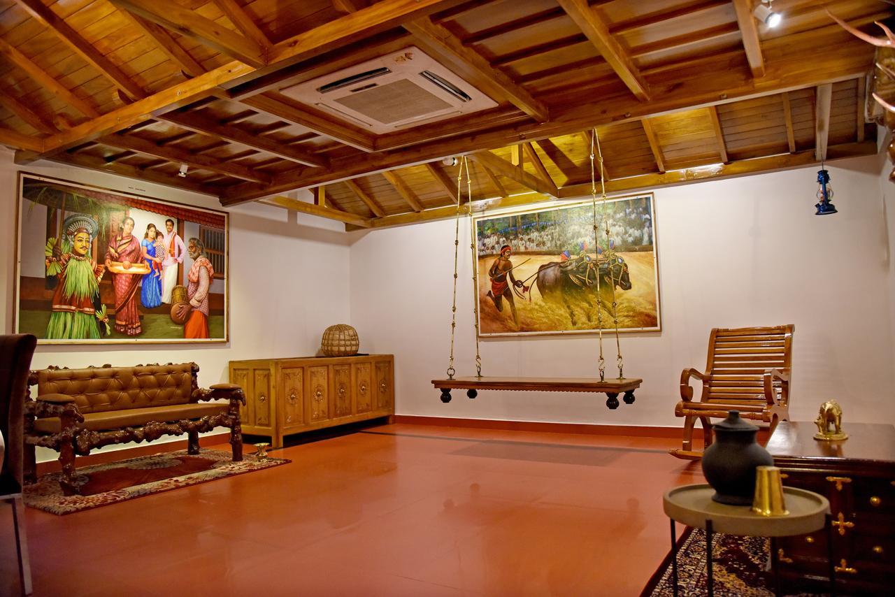 Hotel Sharada International Udupi Esterno foto
