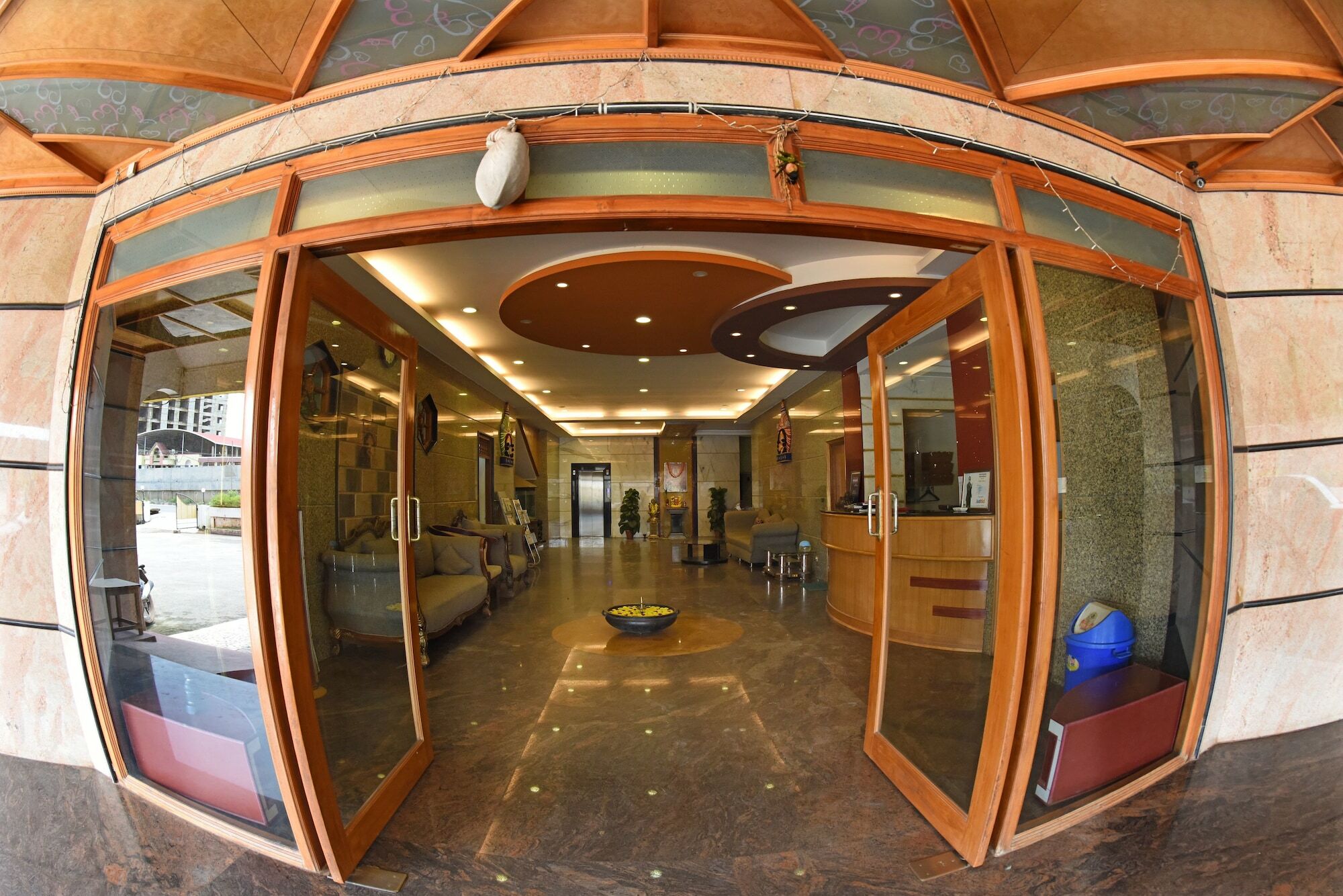 Hotel Sharada International Udupi Esterno foto